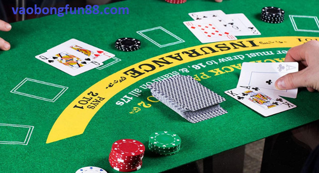 Cách tránh những sai lầm dễ khiến bạn mất nhiều tiền trong Blackjack